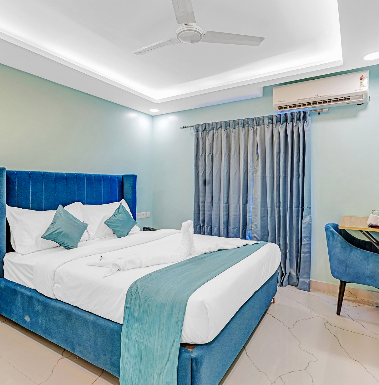 Hotel Room - Rohaan Elite Stay